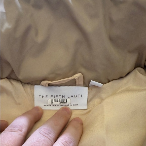 THE FIFTH LABEL Remake Puffer Tan Bomber Jacket Cropped Size Medium - Picture 8 of 14